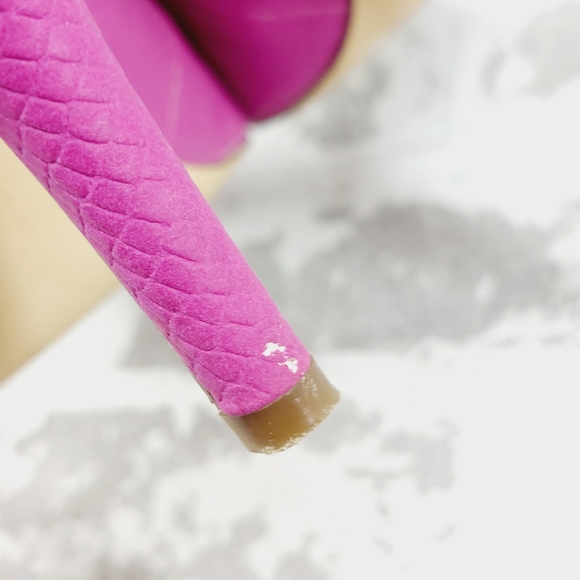 BCBGeneration Magenta BarbieCore Pink Slip On Evening Pump Heels O810 - Picture 12 of 14